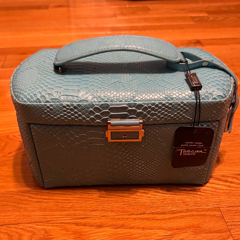 Women's Blue Textured Bag